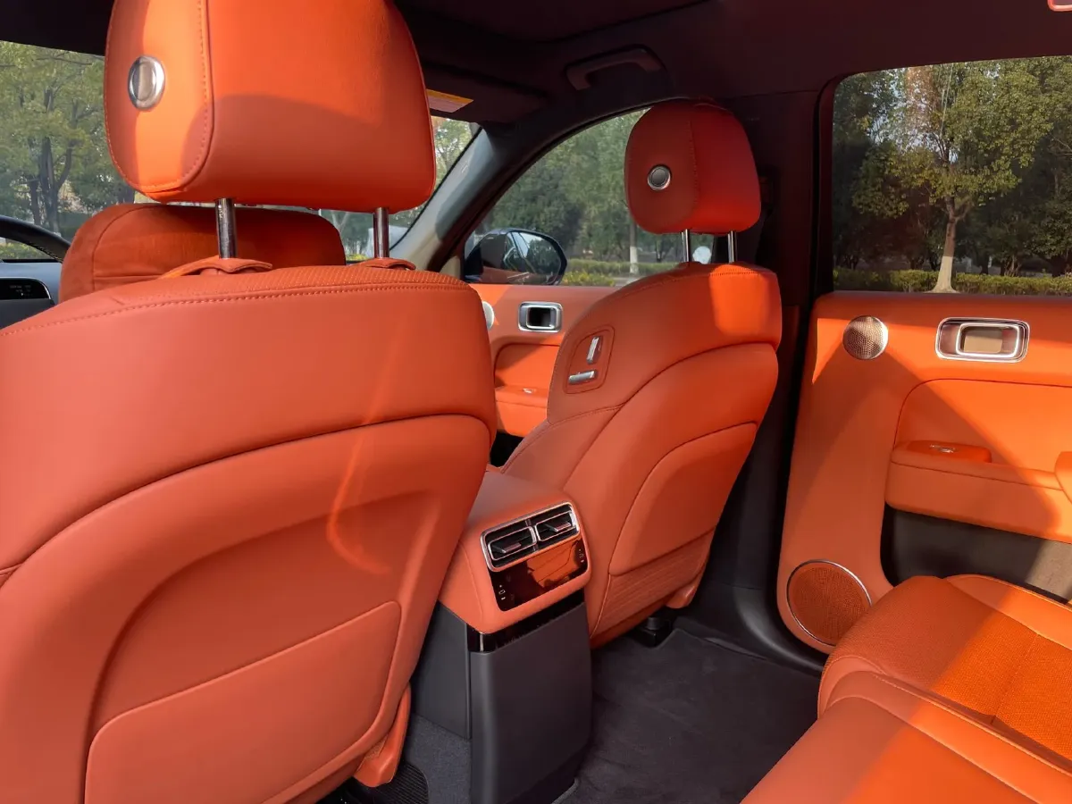 2024 Li L8 Range Extended 154HP REEV 42.8KWH,autocango,china used car exporter,china ev exporter,chinese used car exporter,chinese used ev exporter