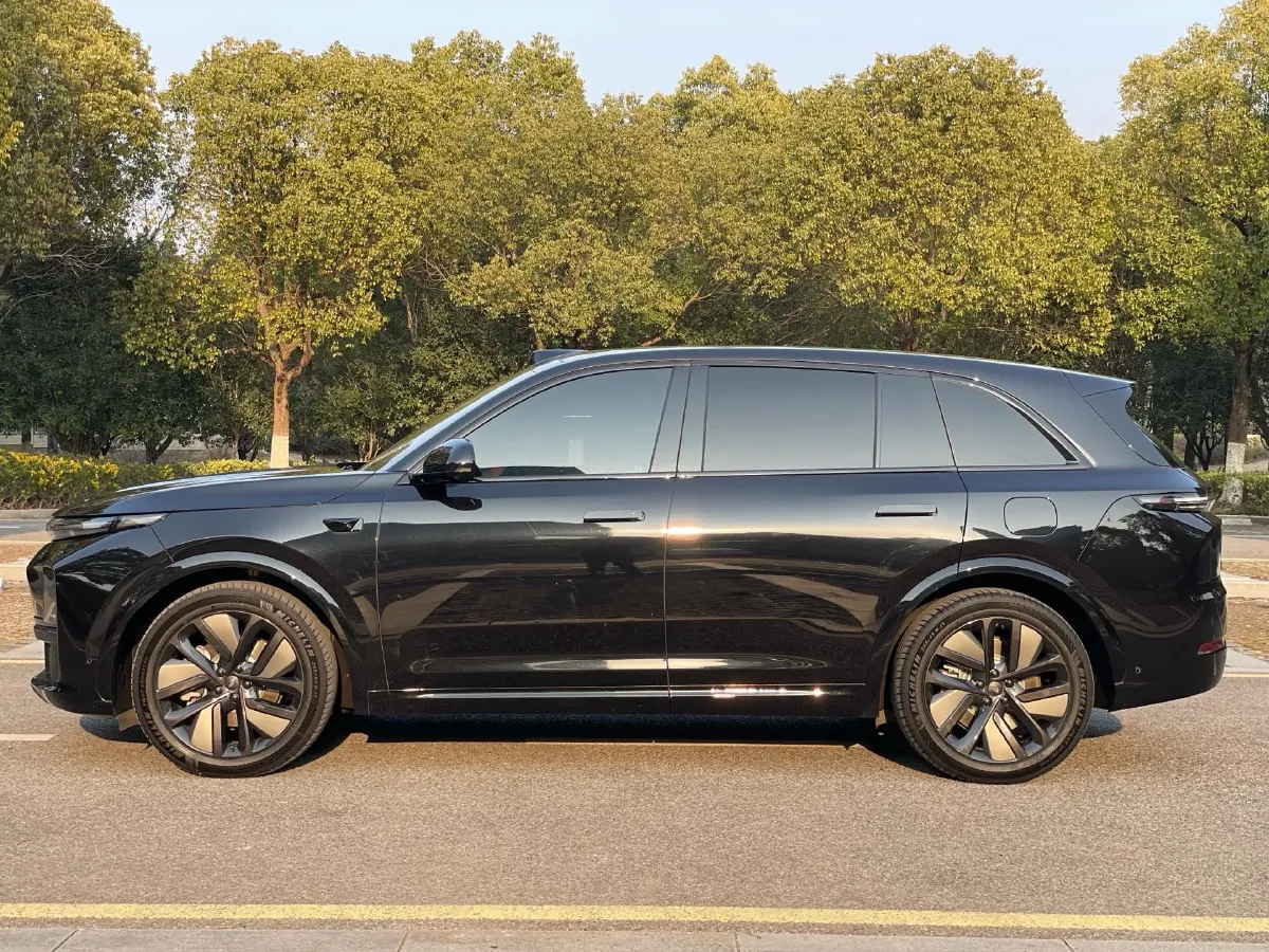 2024 Li L8 Range Extended 154HP REEV 42.8KWH,autocango,china used car exporter,china ev exporter,chinese used car exporter,chinese used ev exporter