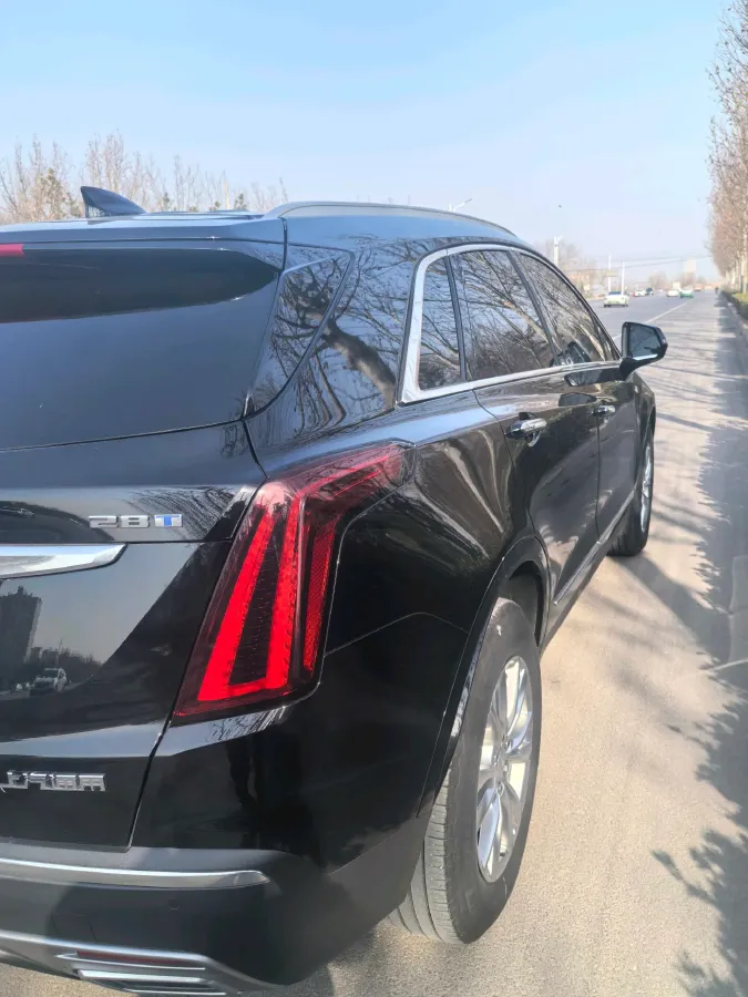 2022 Cadillac XT5 2.0T 237HP L4 9AT,autocango,china used car exporter,china ev exporter,chinese used car exporter,chinese used ev exporter