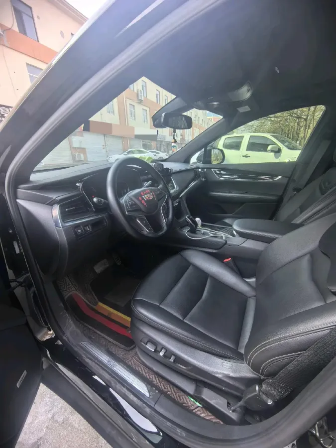 2022 Cadillac XT5 2.0T 237HP L4 9AT,autocango,china used car exporter,china ev exporter,chinese used car exporter,chinese used ev exporter