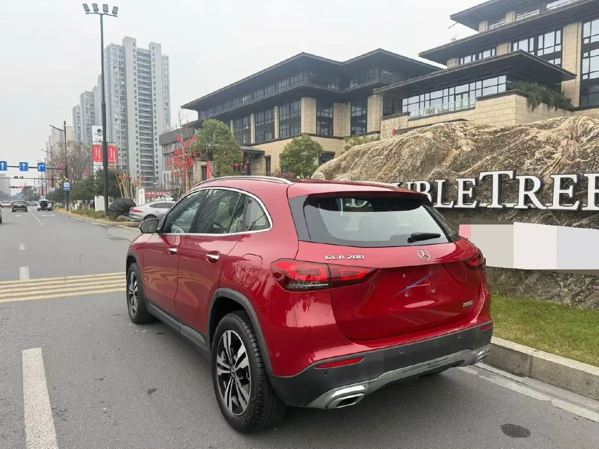 2020 Mercedes-Benz GLA Class 1.3T 163HP L4 7DCT,autocango,china used car exporter,china ev exporter,chinese used car exporter,chinese used ev exporter