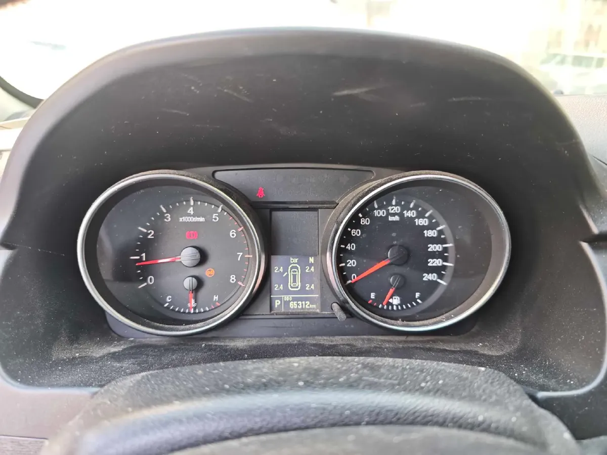 2019 Haval M6 1.5T 150HP L4 7DCT,autocango,china used car exporter,china ev exporter,chinese used car exporter,chinese used ev exporter