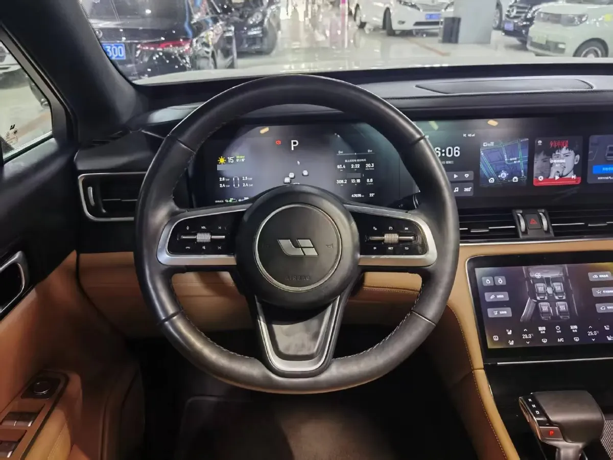 2021 Li ONE Range Extended 131HP REEV 40.5KWH,autocango,china used car exporter,china ev exporter,chinese used car exporter,chinese used ev exporter