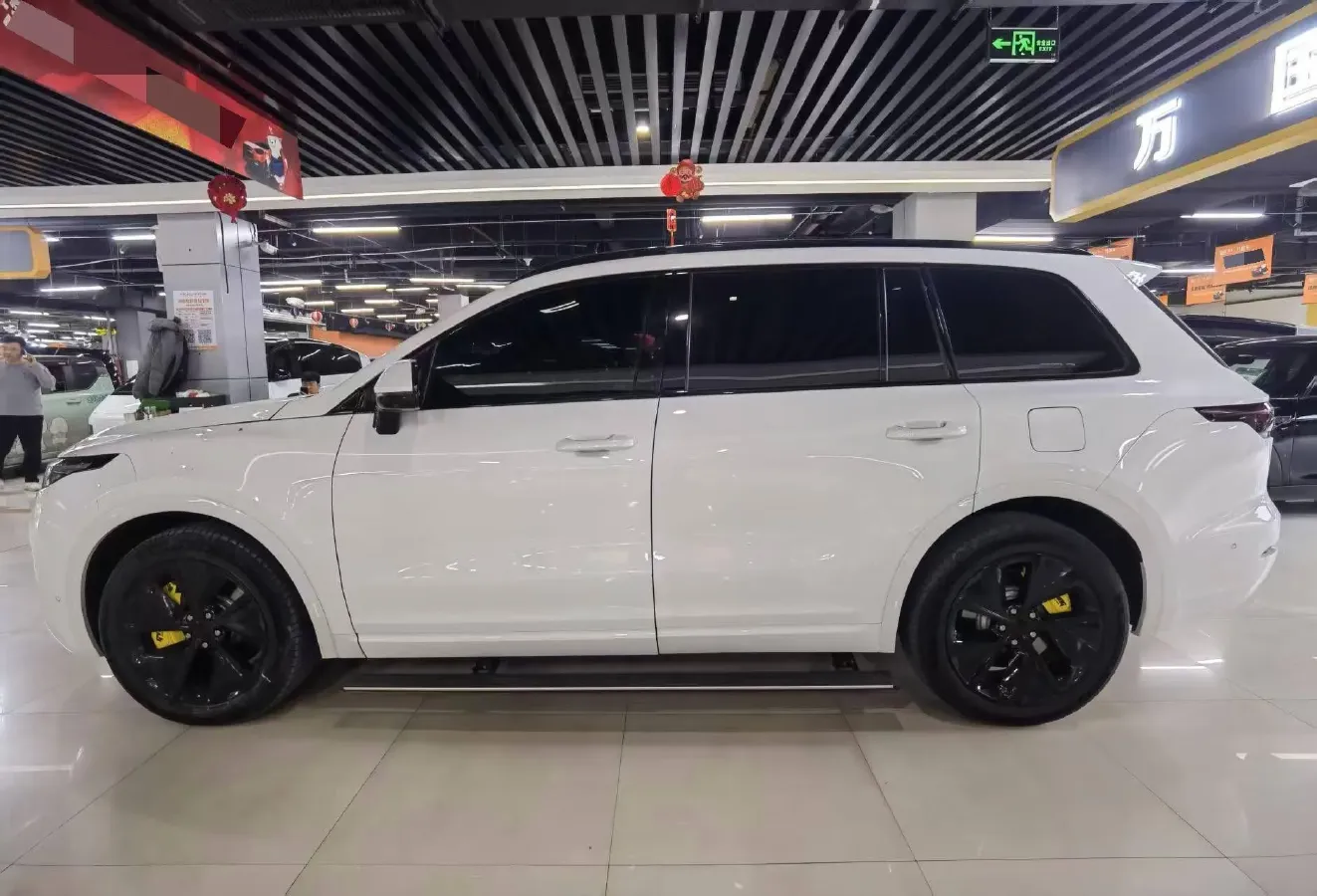 2021 Li ONE Range Extended 131HP REEV 40.5KWH,autocango,china used car exporter,china ev exporter,chinese used car exporter,chinese used ev exporter