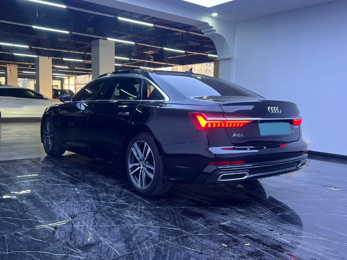 2019 Audi A6L 2.0T 190HP L4 7DCT,autocango,china used car exporter,china ev exporter,chinese used car exporter,chinese used ev exporter