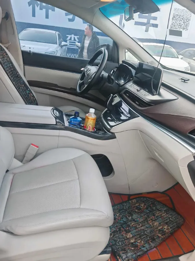 2023 Buick GL8 2.0T 237HP L4 9AT,autocango,china used car exporter,china ev exporter,chinese used car exporter,chinese used ev exporter