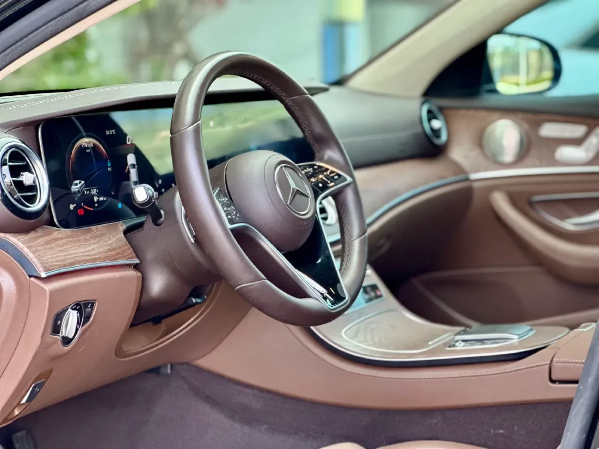 2021 Mercedes-Benz E Class 2.0T 258HP L4 9AT,autocango,china used car exporter,china ev exporter,chinese used car exporter,chinese used ev exporter