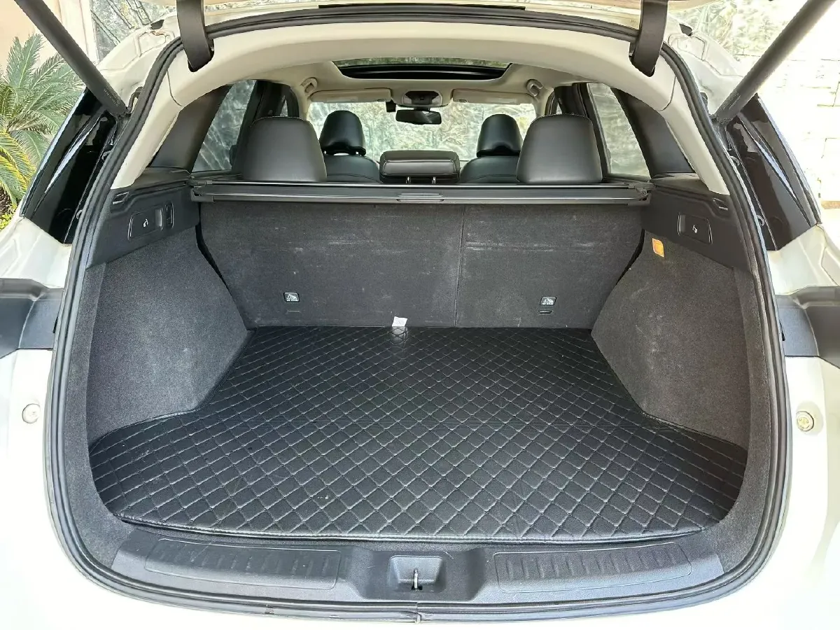 2018 Mitsubishi Pajero 3.0L 174HP V6 5AT,autocango,china used car exporter,china ev exporter,chinese used car exporter,chinese used ev exporter