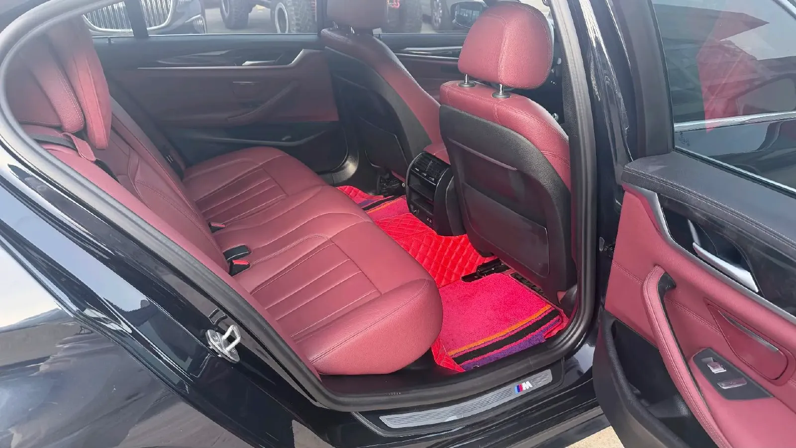 2020 BMW 5 Series 2.0T 252HP L4 8AT,autocango,china used car exporter,china ev exporter,chinese used car exporter,chinese used ev exporter