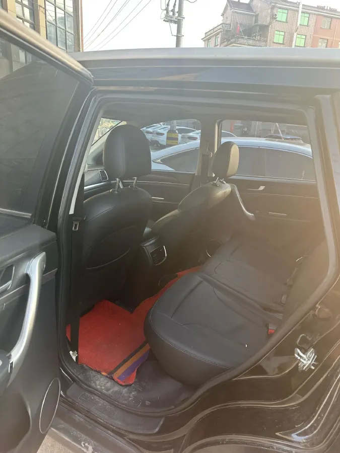 2019 Haval M6 1.5T 150HP L4 7DCT,autocango,china used car exporter,china ev exporter,chinese used car exporter,chinese used ev exporter