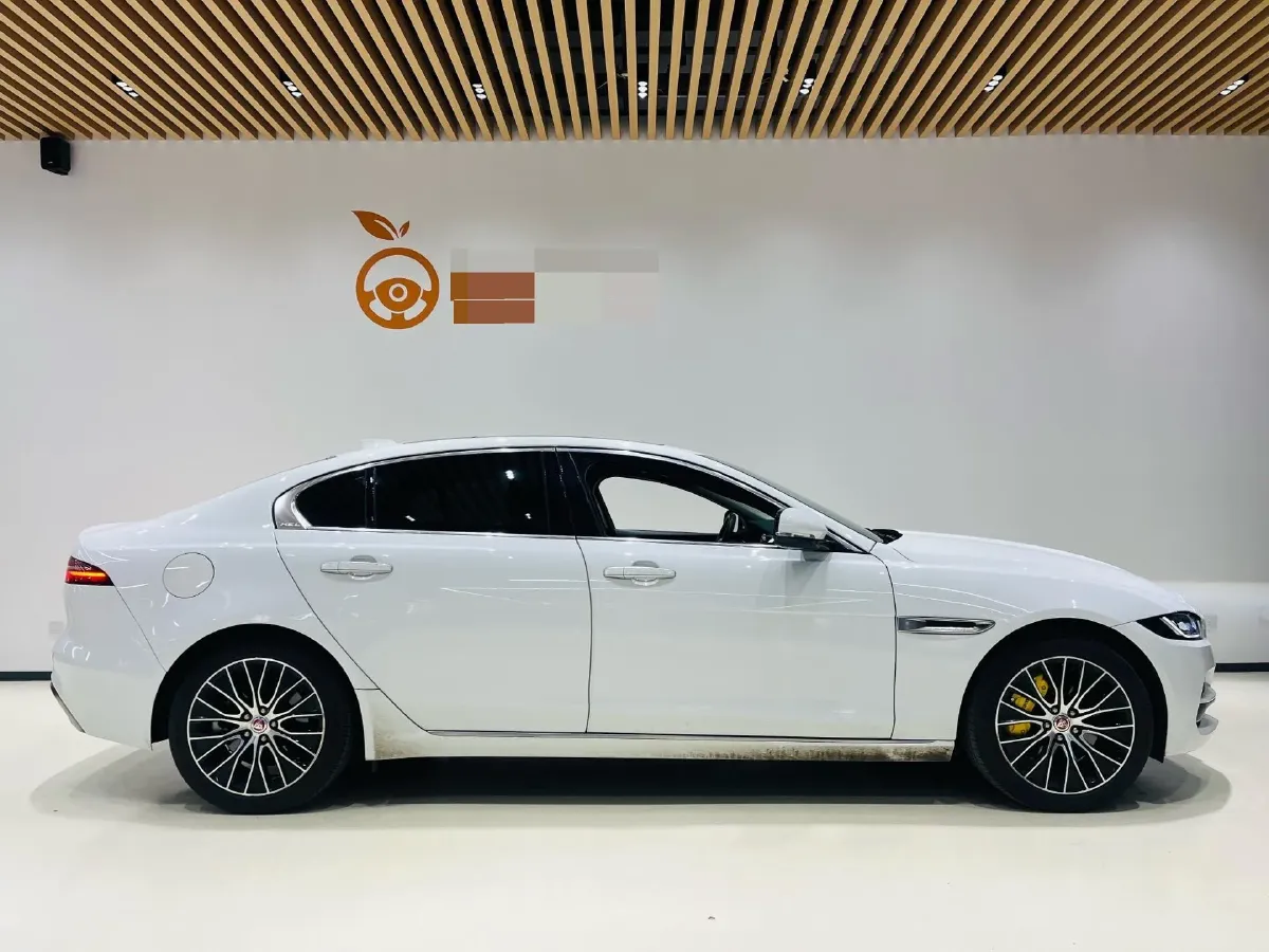 2021 Jaguar XEL 2.0T 250HP L4 8AT,autocango,china used car exporter,china ev exporter,chinese used car exporter,chinese used ev exporter