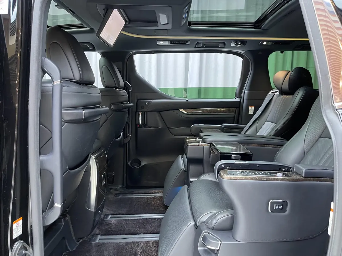 2020 Toyota Alphard 2.5L 117HP L4 E-CVT Hybrid,autocango,china used car exporter,china ev exporter,chinese used car exporter,chinese used ev exporter