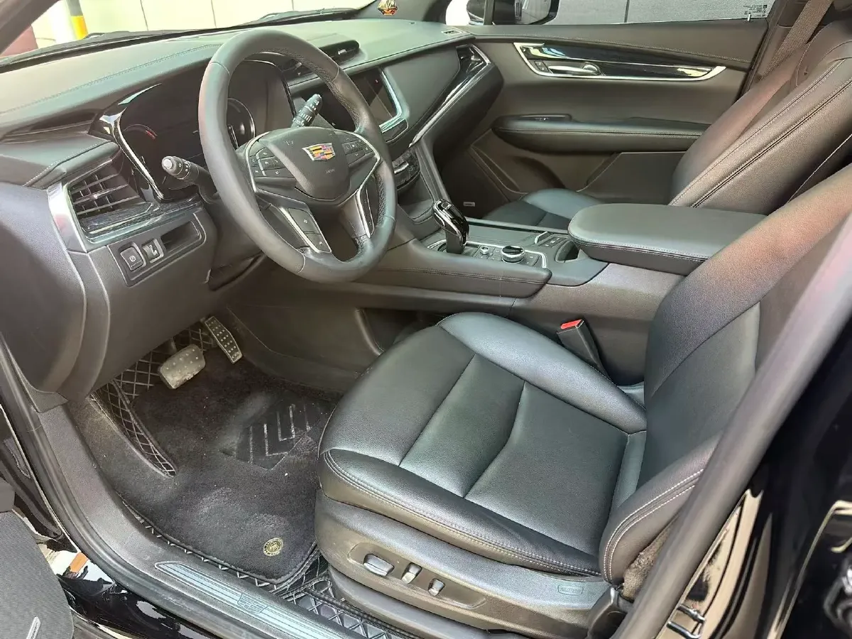 2023 Cadillac XT5 2.0T 237HP L4 9AT,autocango,china used car exporter,china ev exporter,chinese used car exporter,chinese used ev exporter