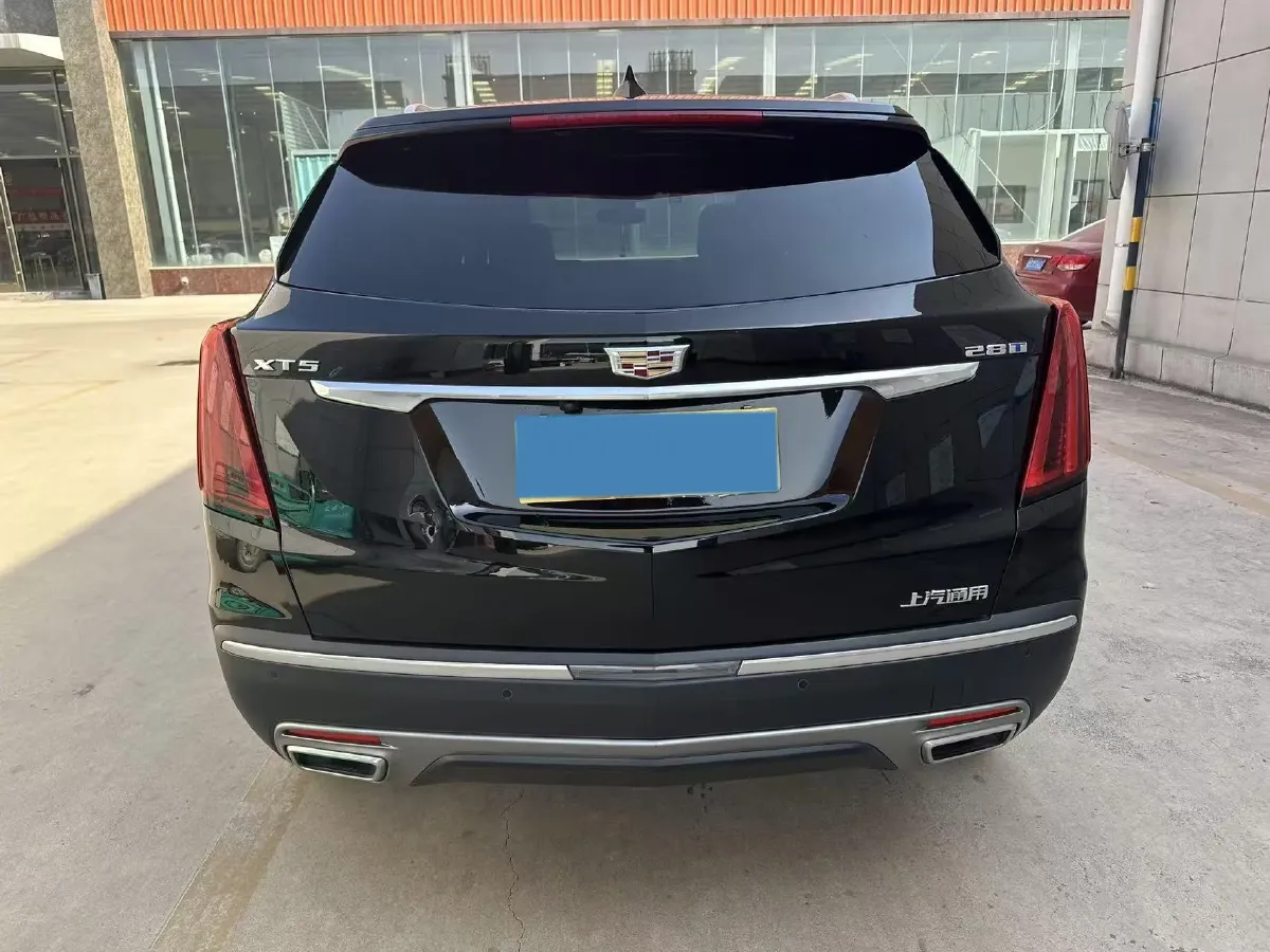 2023 Cadillac XT5 2.0T 237HP L4 9AT,autocango,china used car exporter,china ev exporter,chinese used car exporter,chinese used ev exporter