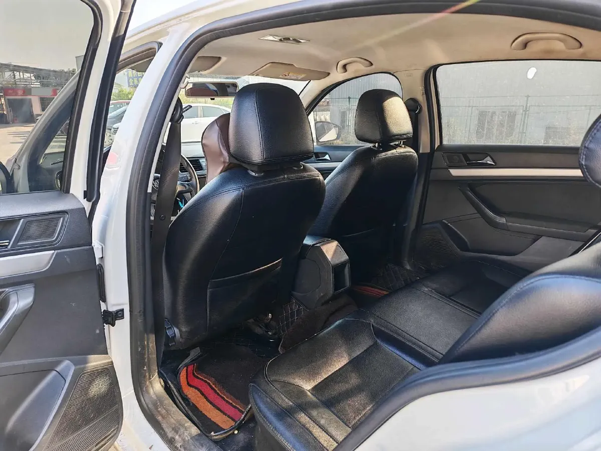 2017 Volkswagen Lavida 1.6L 110HP L4 6AT,autocango,china used car exporter,china ev exporter,chinese used car exporter,chinese used ev exporter