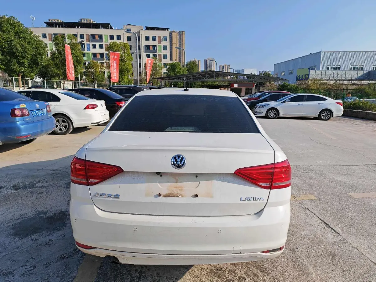 2017 Volkswagen Lavida 1.6L 110HP L4 6AT,autocango,china used car exporter,china ev exporter,chinese used car exporter,chinese used ev exporter