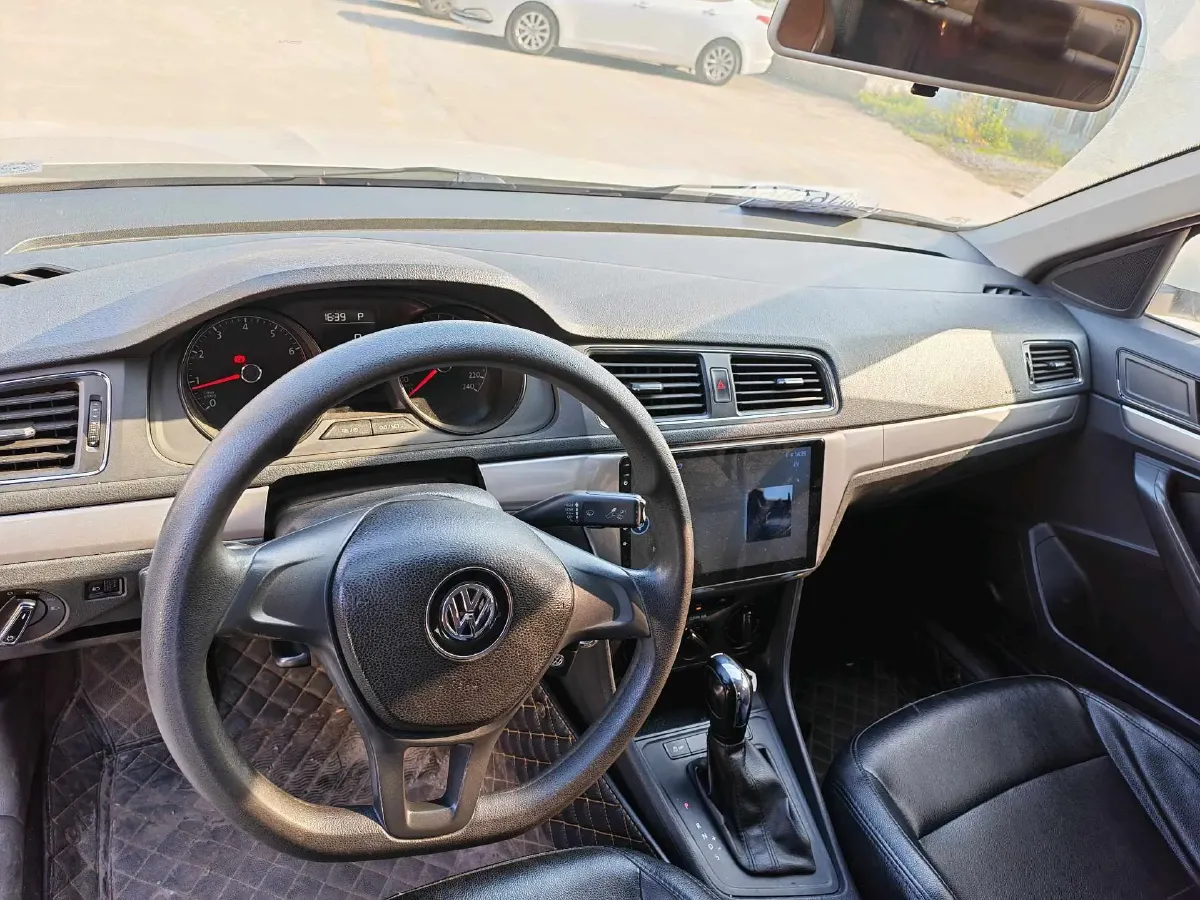 2017 Volkswagen Lavida 1.6L 110HP L4 6AT,autocango,china used car exporter,china ev exporter,chinese used car exporter,chinese used ev exporter