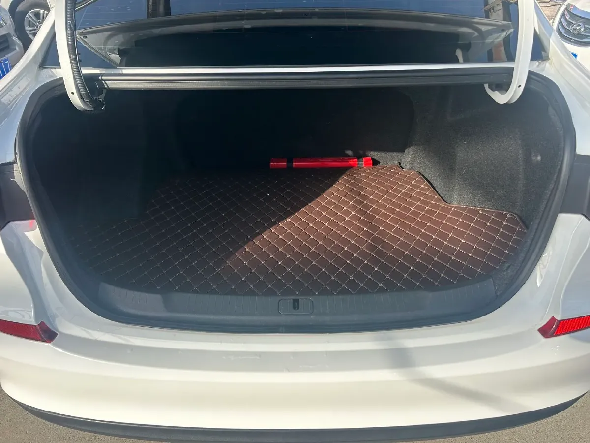 2020 Chevrolet Monza 1.5L 113HP L4 6AT,autocango,china used car exporter,china ev exporter,chinese used car exporter,chinese used ev exporter