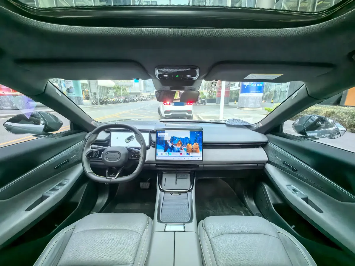 2023 LYNK&CO 08 EM-P 1.5T 163HP L4 3DHT PHEV 21.2KWH,autocango,china used car exporter,china ev exporter,chinese used car exporter,chinese used ev exporter