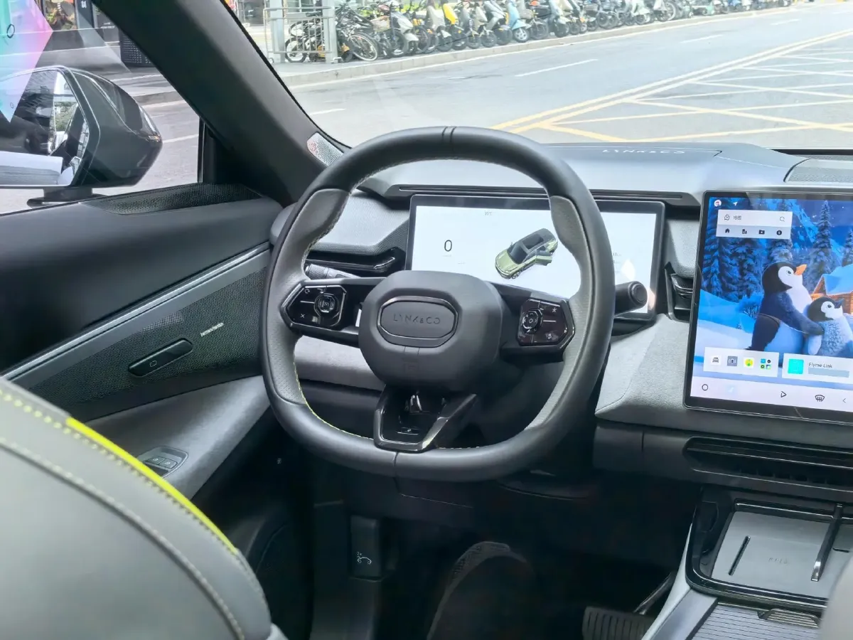 2023 LYNK&CO 08 EM-P 1.5T 163HP L4 3DHT PHEV 21.2KWH,autocango,china used car exporter,china ev exporter,chinese used car exporter,chinese used ev exporter