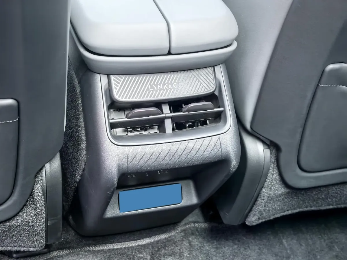 2023 LYNK&CO 08 EM-P 1.5T 163HP L4 3DHT PHEV 21.2KWH,autocango,china used car exporter,china ev exporter,chinese used car exporter,chinese used ev exporter