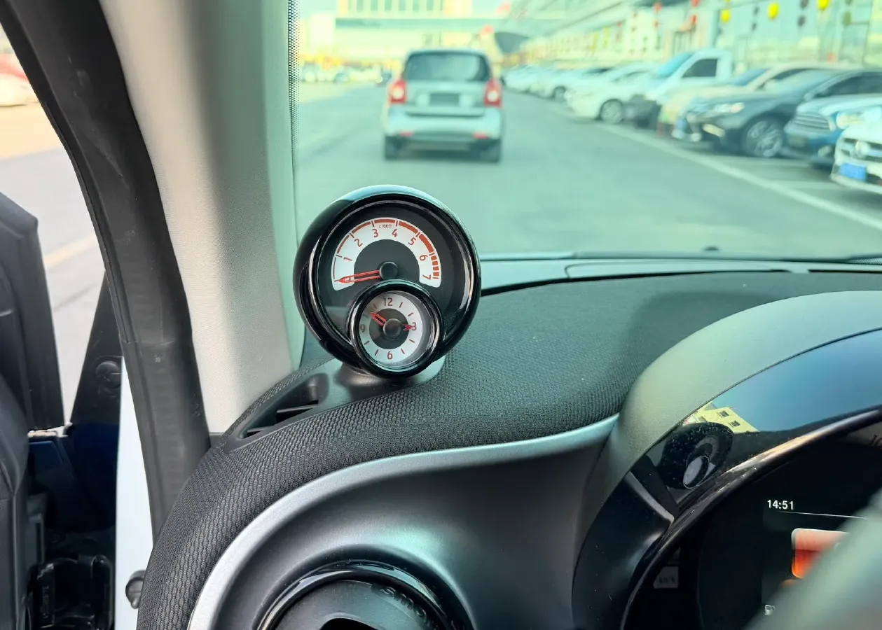 2016 Smart smart fortwo 0.9T 90HP L3 6DCT,autocango,china used car exporter,china ev exporter,chinese used car exporter,chinese used ev exporter