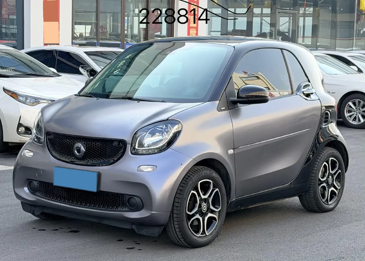 2016 Smart smart fortwo 0.9T 90HP L3 6DCT,autocango,china used car exporter,china ev exporter,chinese used car exporter,chinese used ev exporter