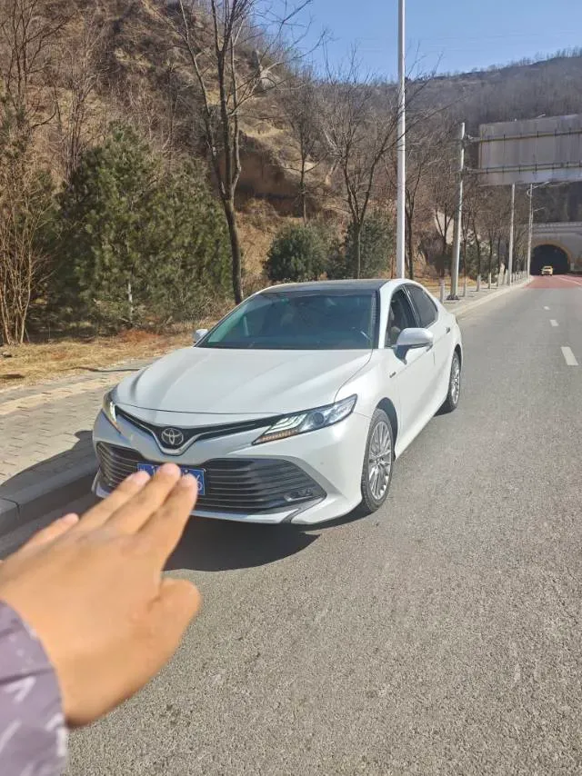 2018 Toyota Camry 2.5L 178HP L4 E-CVT Hybrid,autocango,china used car exporter,china ev exporter,chinese used car exporter,chinese used ev exporter