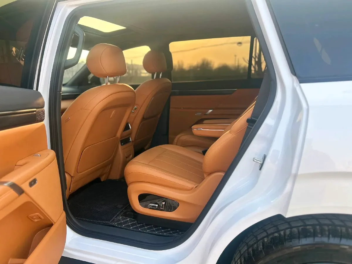 2025 DongFeng eπ eπ008 1.5T 147HP L4 REEV 34.32KWH,autocango,china used car exporter,china ev exporter,chinese used car exporter,chinese used ev exporter