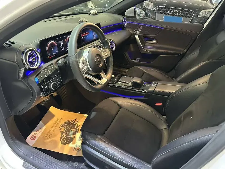 2021 Mercedes-Benz A Class 1.3T 163HP L4 7DCT,autocango,china used car exporter,china ev exporter,chinese used car exporter,chinese used ev exporter