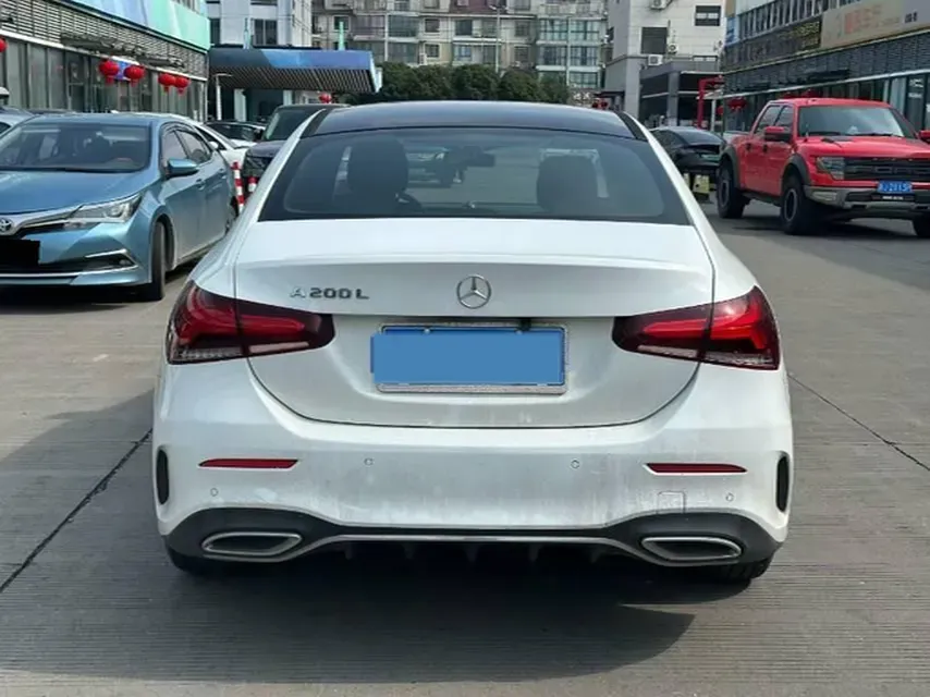 2021 Mercedes-Benz A Class 1.3T 163HP L4 7DCT,autocango,china used car exporter,china ev exporter,chinese used car exporter,chinese used ev exporter