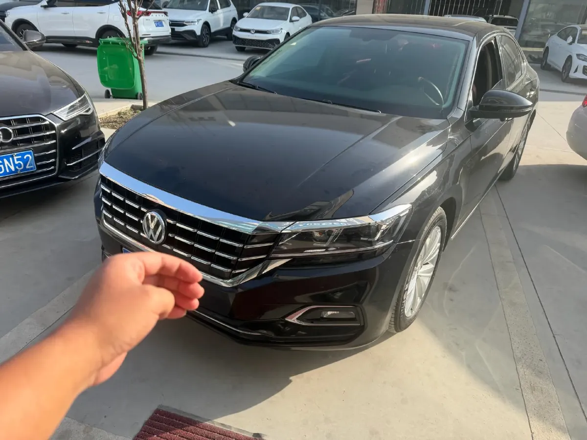 2020 Volkswagen Passat 2.0T 186HP L4 7DCT,autocango,china used car exporter,china ev exporter,chinese used car exporter,chinese used ev exporter