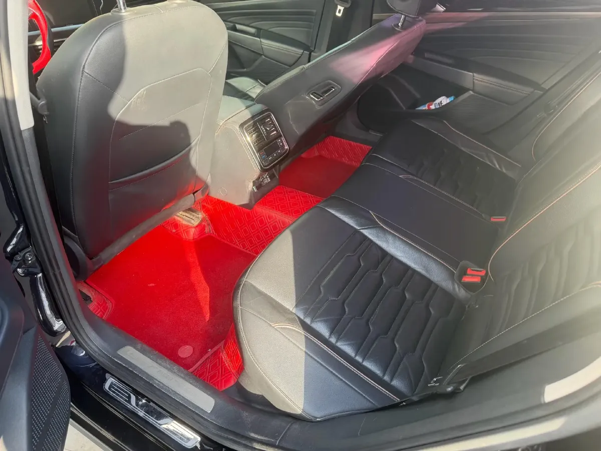 2020 Volkswagen Passat 2.0T 186HP L4 7DCT,autocango,china used car exporter,china ev exporter,chinese used car exporter,chinese used ev exporter