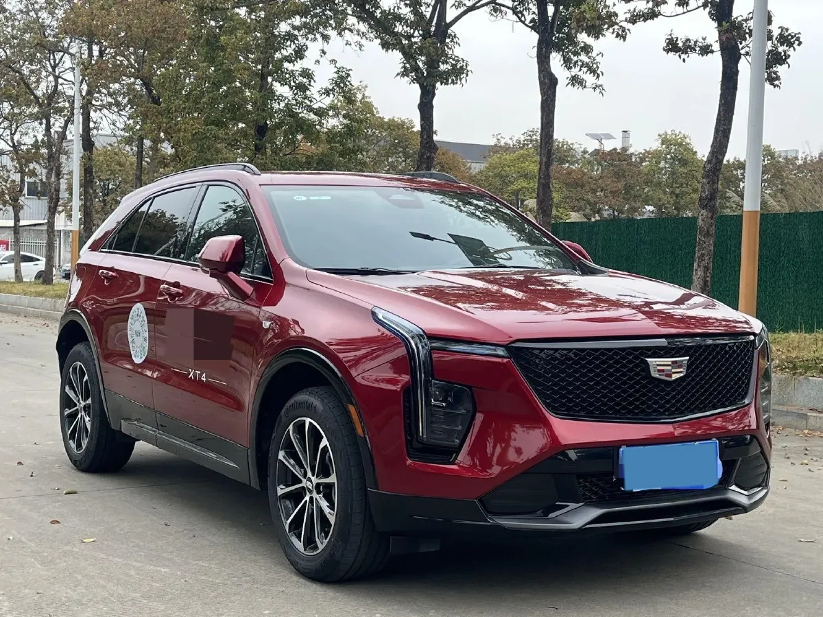 2024 Cadillac XT4 2.0T 237HP L4 9AT,autocango,china used car exporter,china ev exporter,chinese used car exporter,chinese used ev exporter