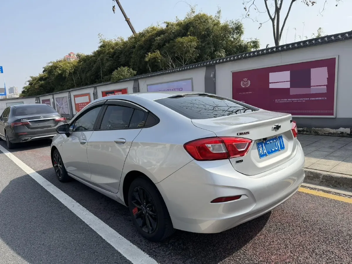 2018 Chevrolet Cruze 1.5L 114HP L4 6AT,autocango,china used car exporter,china ev exporter,chinese used car exporter,chinese used ev exporter