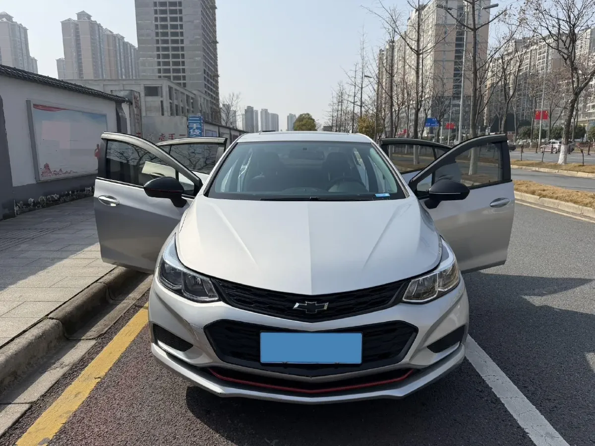 2018 Chevrolet Cruze 1.5L 114HP L4 6AT,autocango,china used car exporter,china ev exporter,chinese used car exporter,chinese used ev exporter