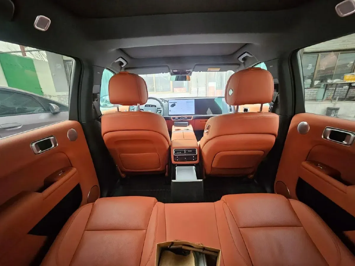 2024 Li L8 Range Extended 154HP REEV 42.8KWH,autocango,china used car exporter,china ev exporter,chinese used car exporter,chinese used ev exporter