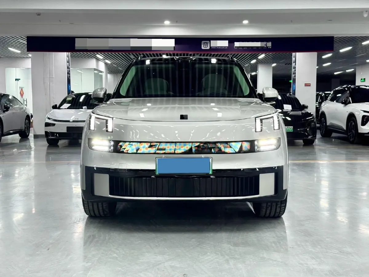 2025 LYNK&CO 900 1.5T 190HP L4 3DHT PHEV 43.3KWH,autocango,china used car exporter,china ev exporter,chinese used car exporter,chinese used ev exporter