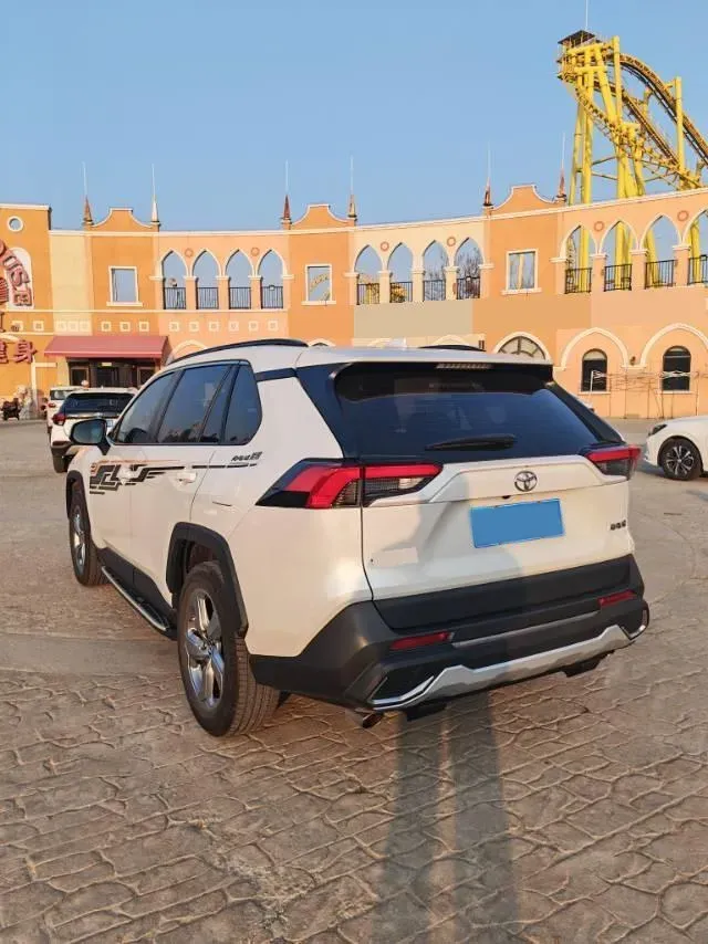 2021 Toyota RAV4 2.0L 171HP L4 CVT,autocango,china used car exporter,china ev exporter,chinese used car exporter,chinese used ev exporter