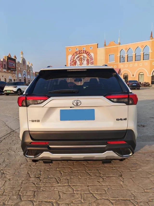 2021 Toyota RAV4 2.0L 171HP L4 CVT,autocango,china used car exporter,china ev exporter,chinese used car exporter,chinese used ev exporter