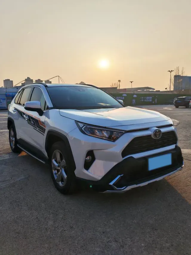 2021 Toyota RAV4 2.0L 171HP L4 CVT,autocango,china used car exporter,china ev exporter,chinese used car exporter,chinese used ev exporter