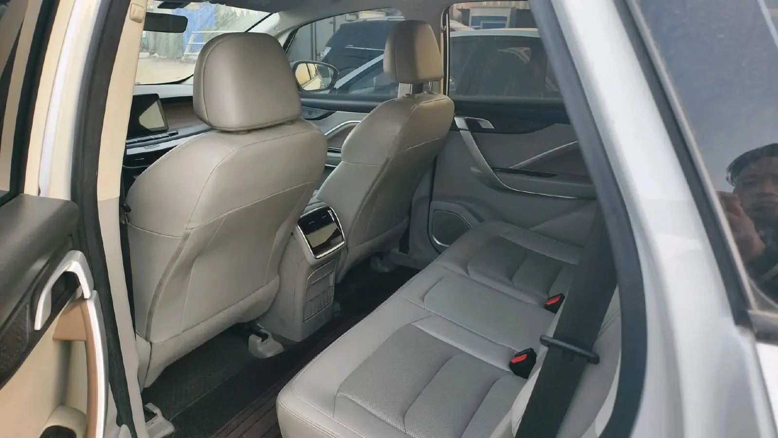 2021 Livan Maple 80v BEV 53KWH,autocango,china used car exporter,china ev exporter,chinese used car exporter,chinese used ev exporter