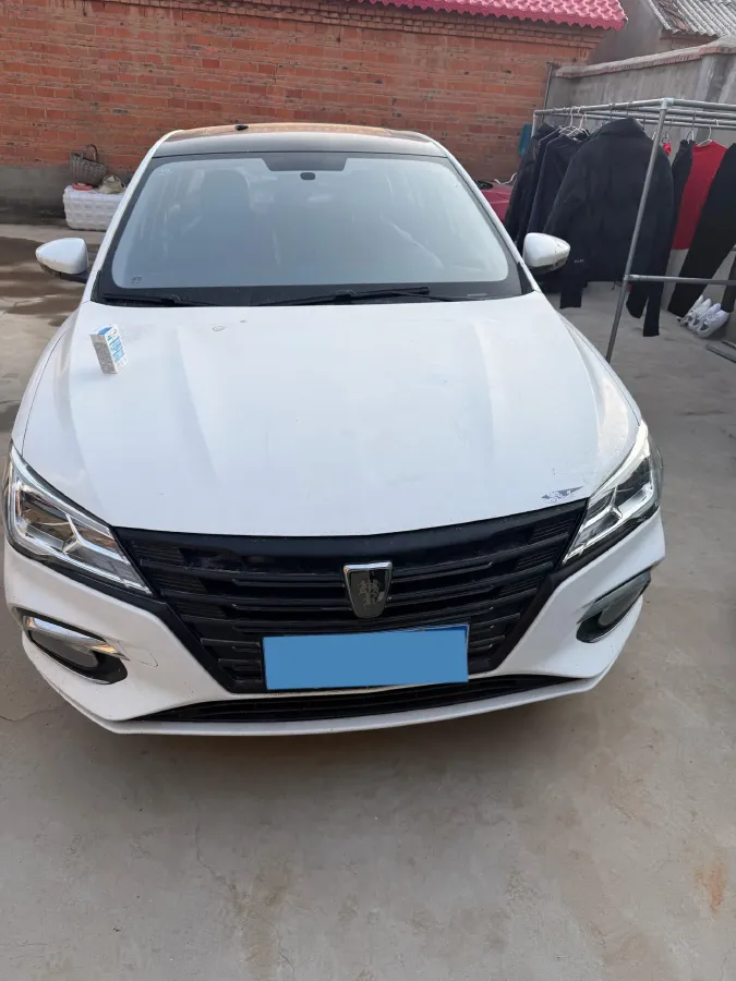 2019 Roewe i5 1.5L 120HP L4 5MT,autocango,china used car exporter,china ev exporter,chinese used car exporter,chinese used ev exporter
