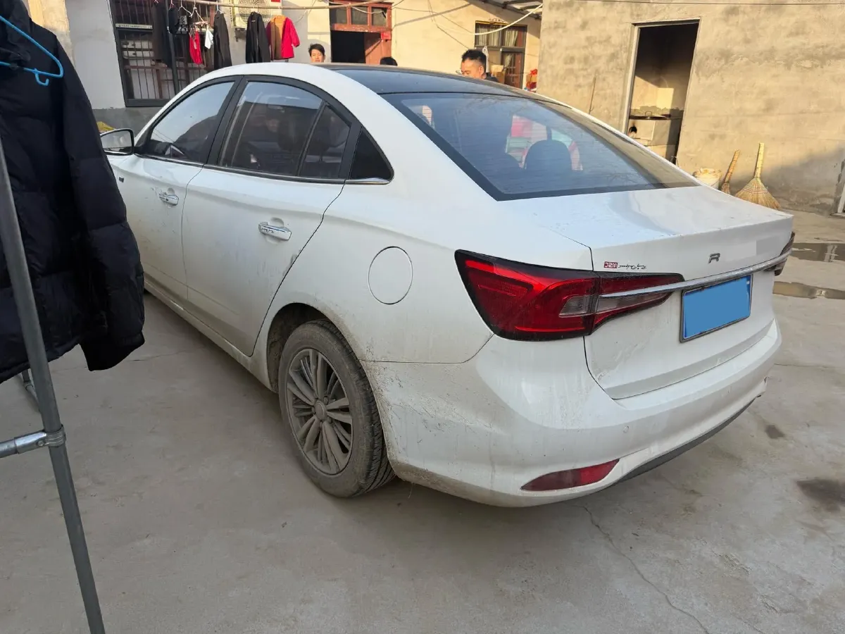 2019 Roewe i5 1.5L 120HP L4 5MT,autocango,china used car exporter,china ev exporter,chinese used car exporter,chinese used ev exporter