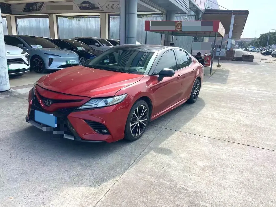 2018 Toyota Camry 2.5L 209HP L4 8AT,autocango,china used car exporter,china ev exporter,chinese used car exporter,chinese used ev exporter