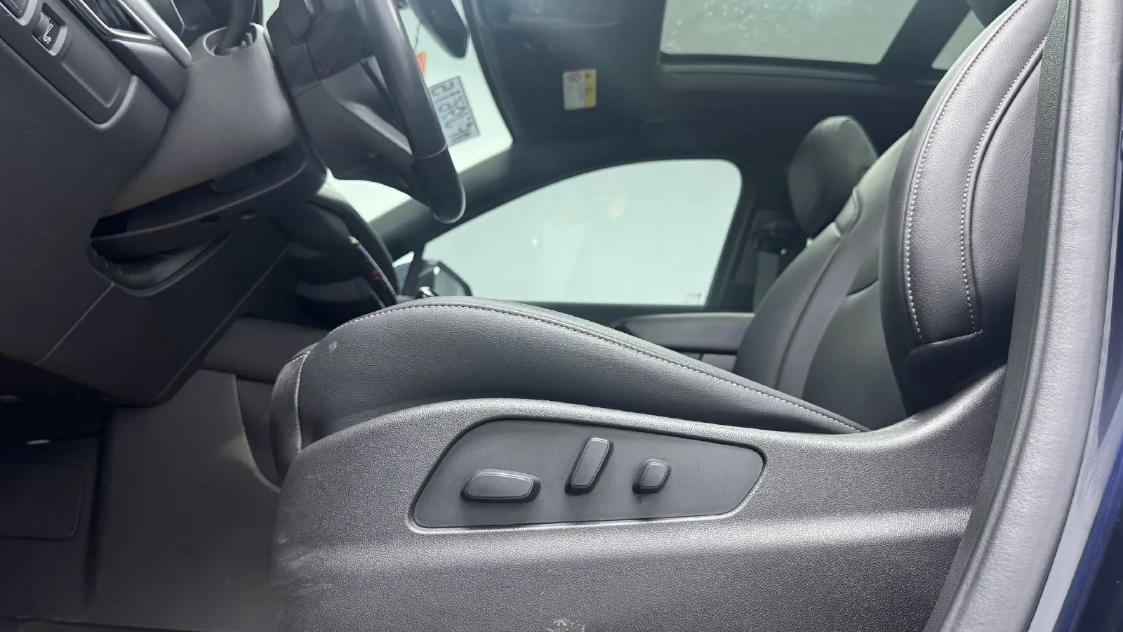 2020 Cadillac XT4 2.0T 241HP L4 9AT,autocango,china used car exporter,china ev exporter,chinese used car exporter,chinese used ev exporter