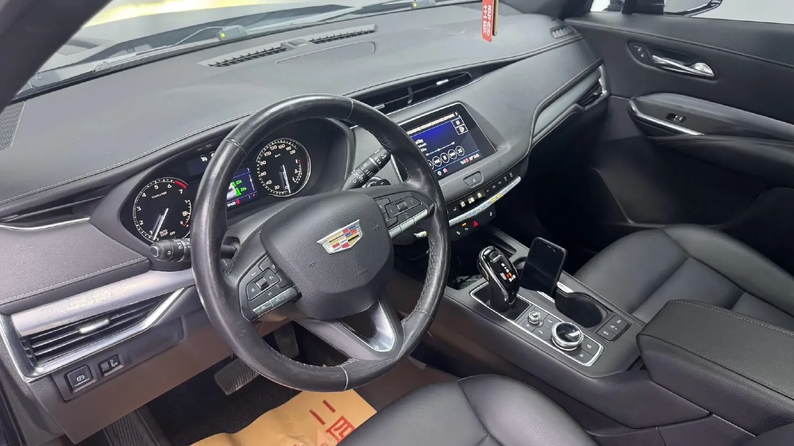 2020 Cadillac XT4 2.0T 241HP L4 9AT,autocango,china used car exporter,china ev exporter,chinese used car exporter,chinese used ev exporter