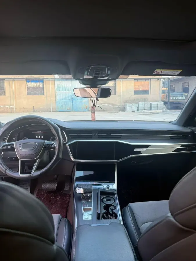 2023 Audi A6L 2.0T 190HP L4 7DCT,autocango,china used car exporter,china ev exporter,chinese used car exporter,chinese used ev exporter