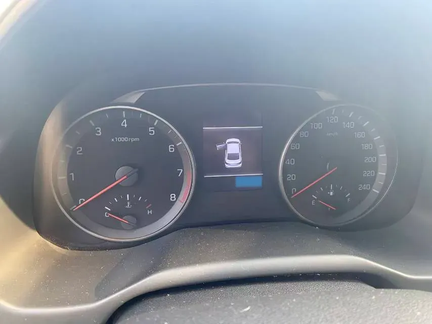 2020 Hyundai Elantra 1.5L 115HP L4 CVT,autocango,china used car exporter,china ev exporter,chinese used car exporter,chinese used ev exporter