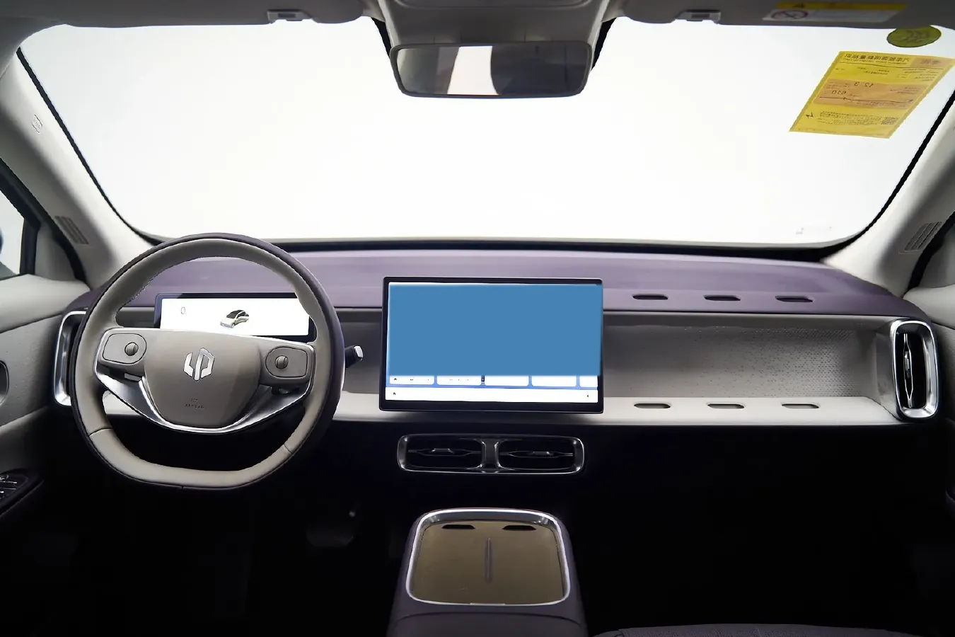 2025 Leapmotor B10 BEV 67.1KWH,autocango,china used car exporter,china ev exporter,chinese used car exporter,chinese used ev exporter